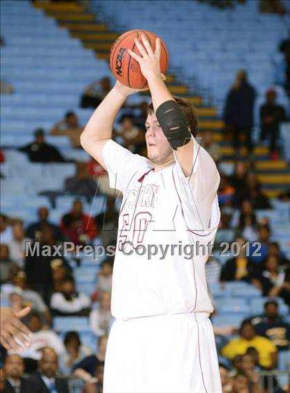 Thumbnail 2 in Rocky Mount vs. Hickory (NCHSAA 3A Final) photogallery.
