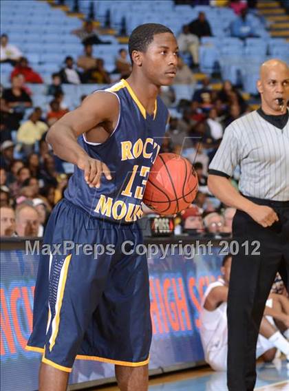 Thumbnail 3 in Rocky Mount vs. Hickory (NCHSAA 3A Final) photogallery.