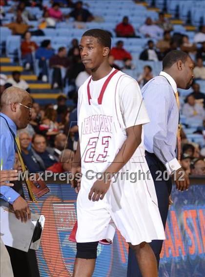 Thumbnail 3 in Rocky Mount vs. Hickory (NCHSAA 3A Final) photogallery.