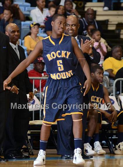 Thumbnail 3 in Rocky Mount vs. Hickory (NCHSAA 3A Final) photogallery.