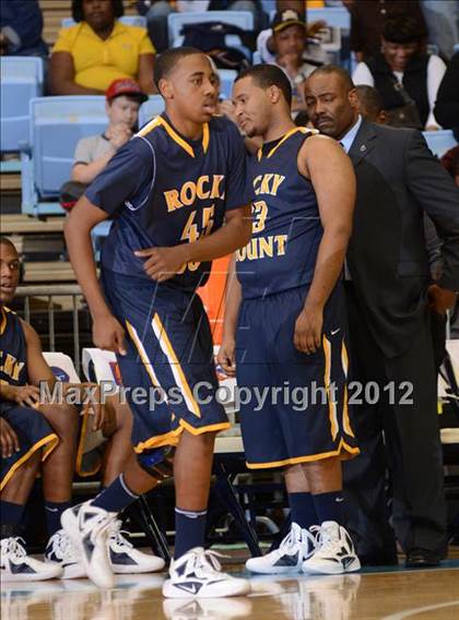 Thumbnail 1 in Rocky Mount vs. Hickory (NCHSAA 3A Final) photogallery.