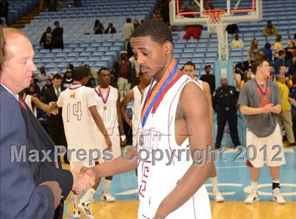Thumbnail 1 in Rocky Mount vs. Hickory (NCHSAA 3A Final) photogallery.