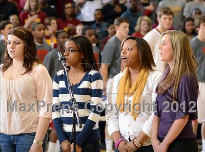 Thumbnail 2 in Rocky Mount vs. Hickory (NCHSAA 3A Final) photogallery.