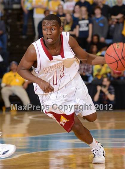 Thumbnail 1 in Rocky Mount vs. Hickory (NCHSAA 3A Final) photogallery.