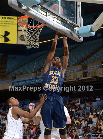 Thumbnail 1 in Rocky Mount vs. Hickory (NCHSAA 3A Final) photogallery.
