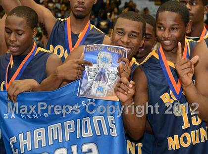Thumbnail 1 in Rocky Mount vs. Hickory (NCHSAA 3A Final) photogallery.