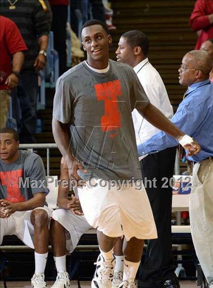 Thumbnail 3 in Rocky Mount vs. Hickory (NCHSAA 3A Final) photogallery.