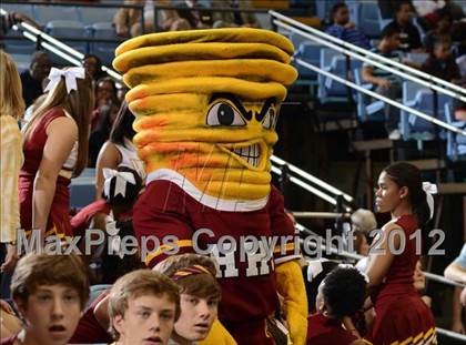 Thumbnail 3 in Rocky Mount vs. Hickory (NCHSAA 3A Final) photogallery.