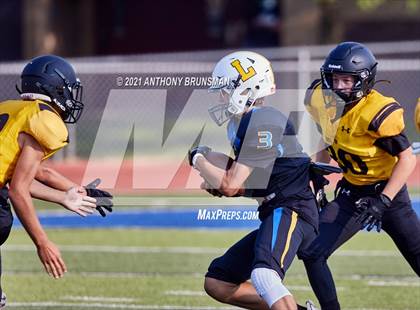 Thumbnail 3 in Del Oro @ Lincoln photogallery.