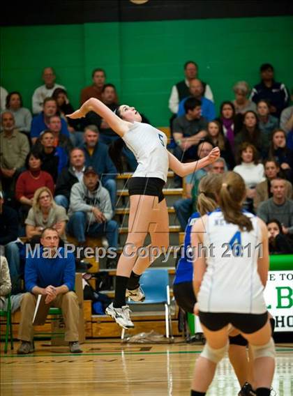 Thumbnail 2 in Southington vs. Newtown (CIAC Class LL Final) photogallery.