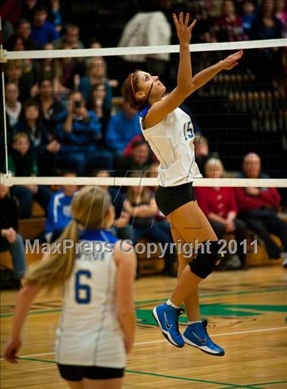 Thumbnail 1 in Southington vs. Newtown (CIAC Class LL Final) photogallery.