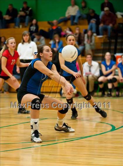 Thumbnail 1 in Southington vs. Newtown (CIAC Class LL Final) photogallery.