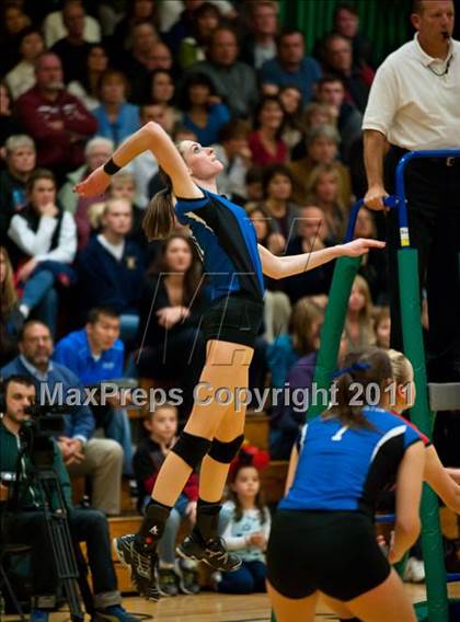 Thumbnail 1 in Southington vs. Newtown (CIAC Class LL Final) photogallery.