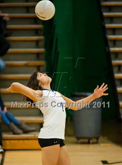 Thumbnail 3 in Southington vs. Newtown (CIAC Class LL Final) photogallery.