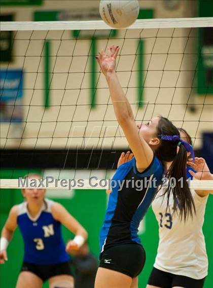 Thumbnail 3 in Southington vs. Newtown (CIAC Class LL Final) photogallery.