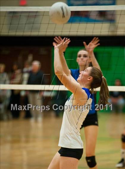 Thumbnail 1 in Southington vs. Newtown (CIAC Class LL Final) photogallery.