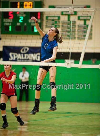 Thumbnail 3 in Southington vs. Newtown (CIAC Class LL Final) photogallery.