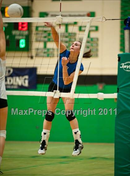 Thumbnail 3 in Southington vs. Newtown (CIAC Class LL Final) photogallery.