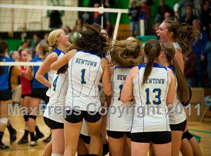 Thumbnail 1 in Southington vs. Newtown (CIAC Class LL Final) photogallery.