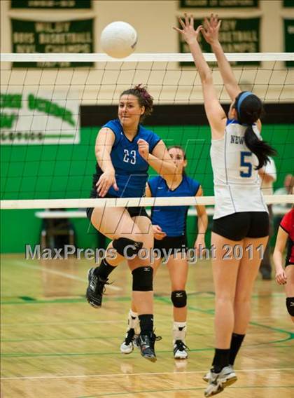 Thumbnail 1 in Southington vs. Newtown (CIAC Class LL Final) photogallery.