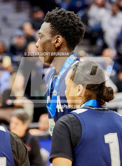 Thumbnail 3 in San Gabriel Academy vs. King's Academy (CIF State D3 Final) photogallery.