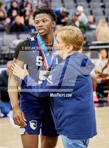 Thumbnail 3 in San Gabriel Academy vs. King's Academy (CIF State D3 Final) photogallery.
