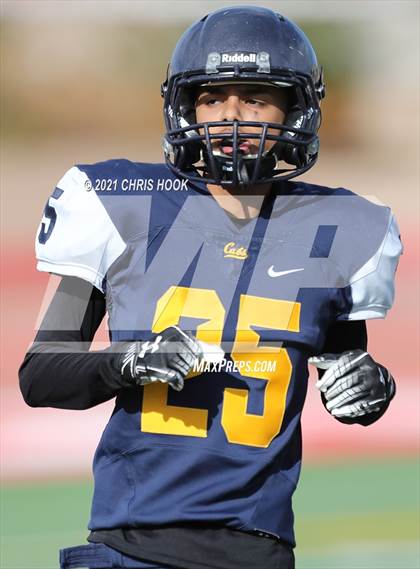 Thumbnail 3 in Mountain View vs. Flowing Wells @ Tucson High photogallery.