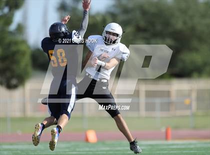 Thumbnail 3 in Mountain View vs. Flowing Wells @ Tucson High photogallery.