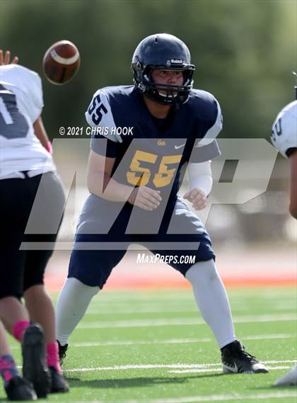 Thumbnail 3 in Mountain View vs. Flowing Wells @ Tucson High photogallery.