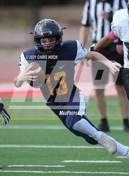 Thumbnail 3 in Mountain View vs. Flowing Wells @ Tucson High photogallery.