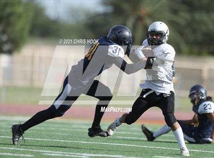 Thumbnail 2 in Mountain View vs. Flowing Wells @ Tucson High photogallery.