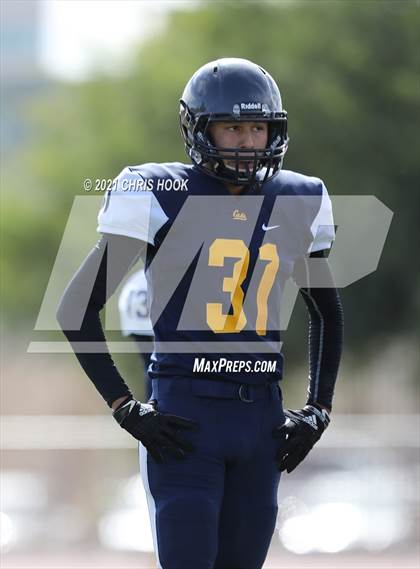 Thumbnail 1 in Mountain View vs. Flowing Wells @ Tucson High photogallery.