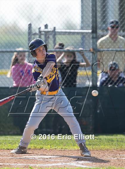 Thumbnail 1 in North Clarion vs Clarion-Limestone (PIAA D9 A 1st Round) photogallery.