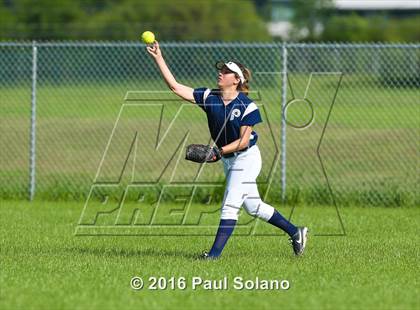 Thumbnail 3 in Providence Catholic @ Holy Cross photogallery.