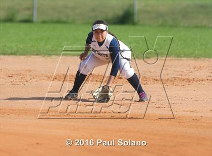 Thumbnail 1 in Providence Catholic @ Holy Cross photogallery.