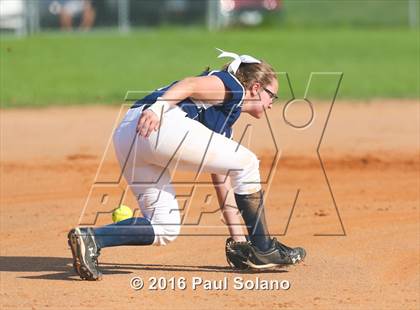 Thumbnail 3 in Providence Catholic @ Holy Cross photogallery.