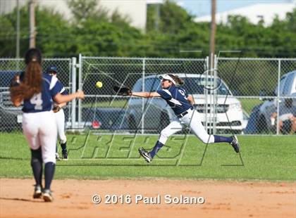 Thumbnail 3 in Providence Catholic @ Holy Cross photogallery.