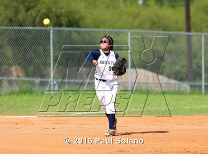 Thumbnail 2 in Providence Catholic @ Holy Cross photogallery.