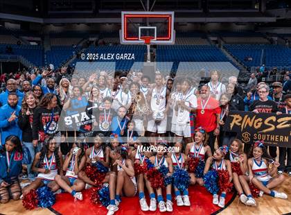 Thumbnail 3 in Duncanville vs. Bellaire (UIL 6A Basketball Division I Final Medal Ceremony) photogallery.