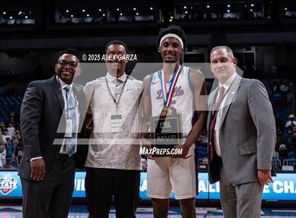 Thumbnail 3 in Duncanville vs. Bellaire (UIL 6A Basketball Division I Final Medal Ceremony) photogallery.