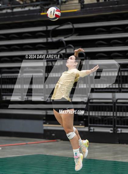 Thumbnail 3 in Lone Peak vs. Davis (UHSAA 6A Second Round) photogallery.