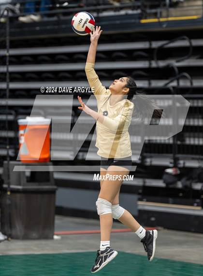 Thumbnail 2 in Lone Peak vs. Davis (UHSAA 6A Second Round) photogallery.