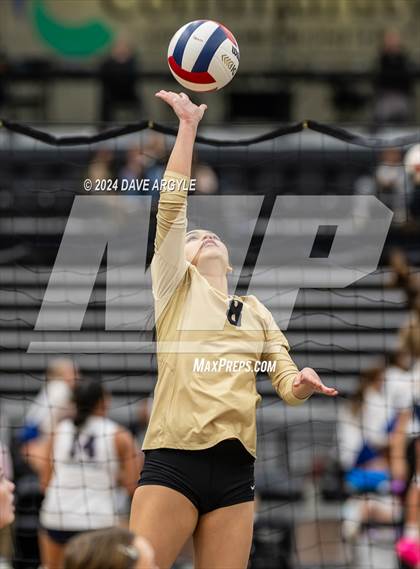 Thumbnail 1 in Lone Peak vs. Davis (UHSAA 6A Second Round) photogallery.