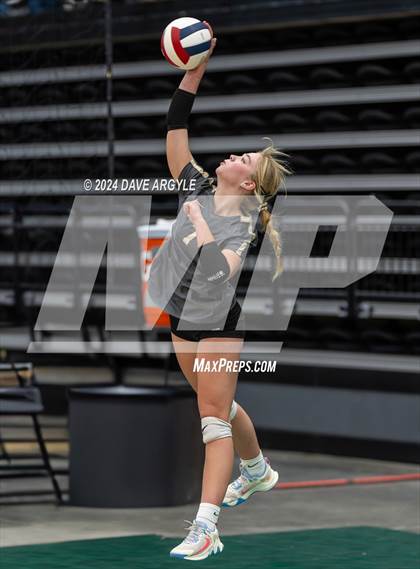 Thumbnail 2 in Lone Peak vs. Davis (UHSAA 6A Second Round) photogallery.