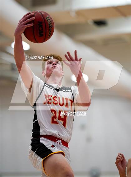 Thumbnail 2 in Franklin @ Jesuit photogallery.