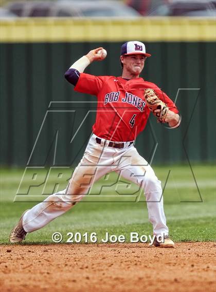 Thumbnail 1 in Bob Jones photogallery.