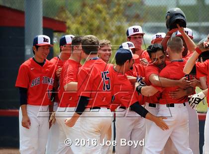 Thumbnail 3 in Bob Jones photogallery.