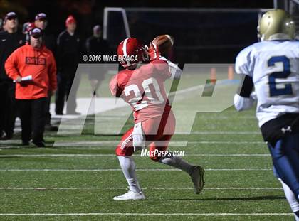Thumbnail 2 in St. John's @ Shrewsbury (MIAA Central Division 2 Semifinal) photogallery.