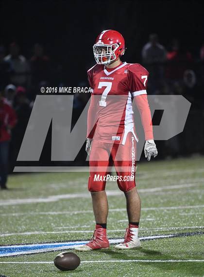 Thumbnail 2 in St. John's @ Shrewsbury (MIAA Central Division 2 Semifinal) photogallery.