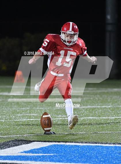 Thumbnail 2 in St. John's @ Shrewsbury (MIAA Central Division 2 Semifinal) photogallery.